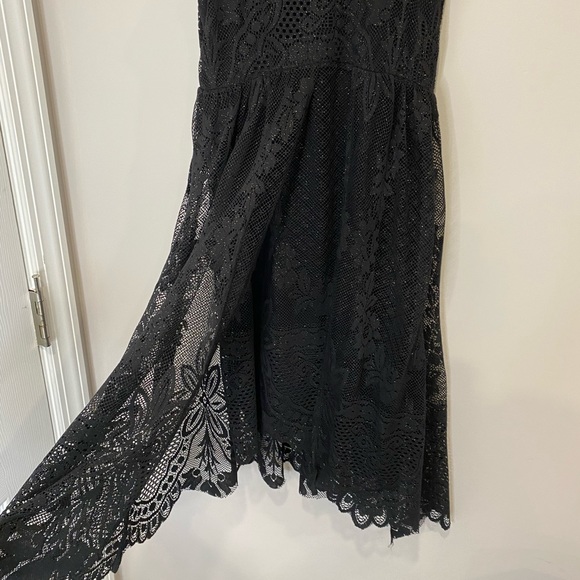 Free People Flowy Boho Black Lace Dress with Gold Flecks Size 2 - Picture 3 of 6